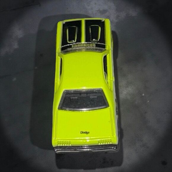 2008 Hot Wheels 1971 Dodge Dart Demon Green Variation Diecast Car - Picture 3 of 4